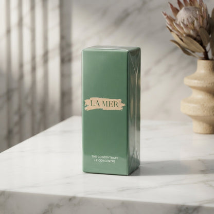 La Mer The Concentrate, Creme de La Mer The Concentrate, La Mer Serum, La Mer Facial Treatment, La Mer Skincare, La Mer 50ml, La Mer 1.7 oz, Luxury Face Serum, Premium Skincare, La Mer Concentrate