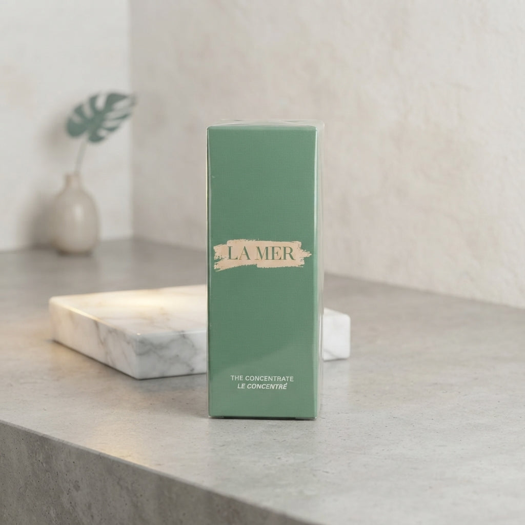 La Mer The Concentrate, Creme de La Mer The Concentrate, La Mer Serum, La Mer Facial Treatment, La Mer Skincare, La Mer 50ml, La Mer 1.7 oz, Luxury Face Serum, Premium Skincare, La Mer Concentrate
